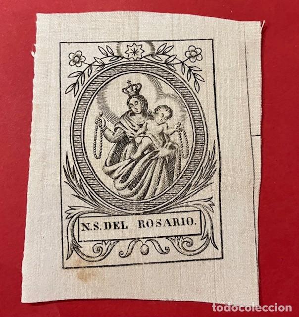 Arte: ANTIGUO GRABADO DE NUESTRA SE&Ntilde;ORA DEL ROSARIO SOBRE TELA FINA