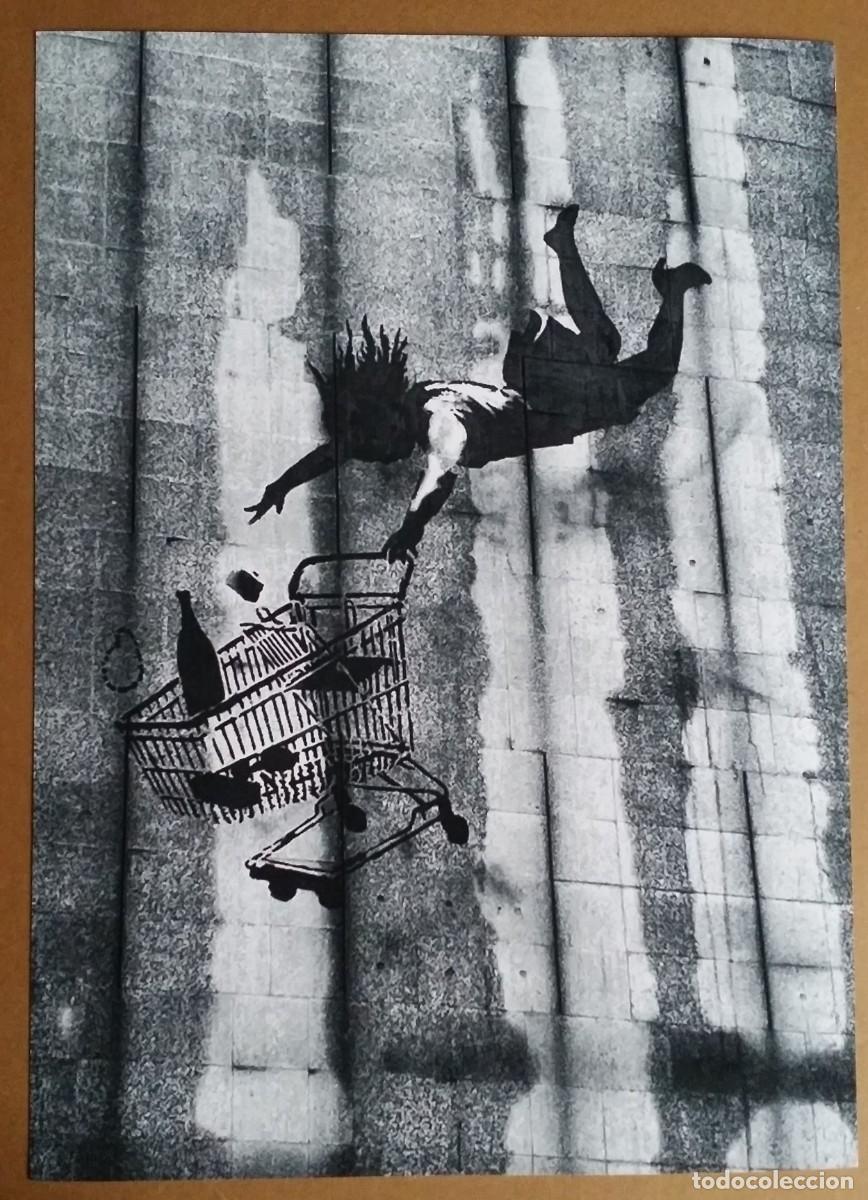 Arte: Banksy: Falling Shopper, 2011. Gicl&eacute;e. - Foto 1