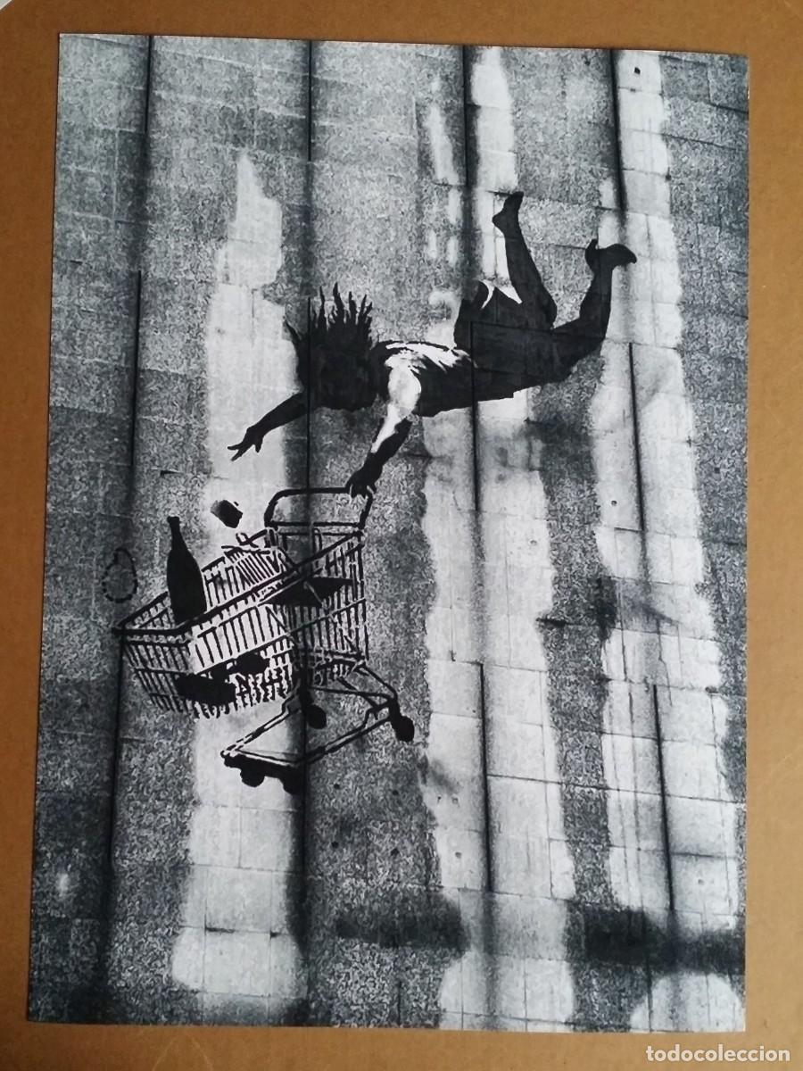 Arte: Banksy: Falling Shopper, 2011. Gicl&eacute;e. - Foto 9