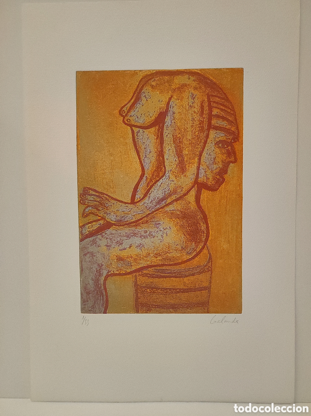 Arte: Miguel Galanda. Mujer mirando atr&aacute;s.