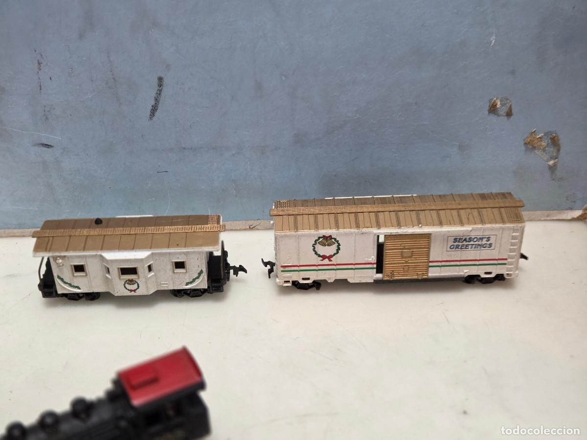 Arte: 2 vagones de trenes antiguos