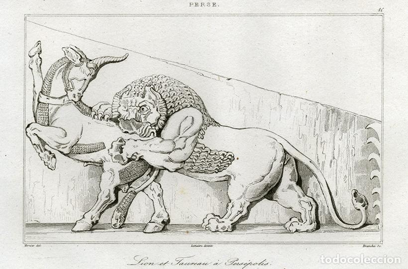 Arte: GRABADO AL ACERO DE 1841, DETALLE LE&Oacute;N Y TORO ESCALERAS PERS&Eacute;POLIS, ANTIGUA PERSIA, IR&Aacute;N, LEMA&Icirc;TRE