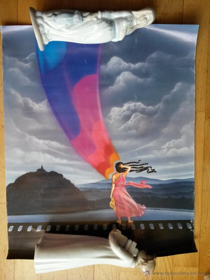 Kunst: Cartel ,lamina con, mujer ,paisaje ,nubes ,etc de 59 x 48 cms