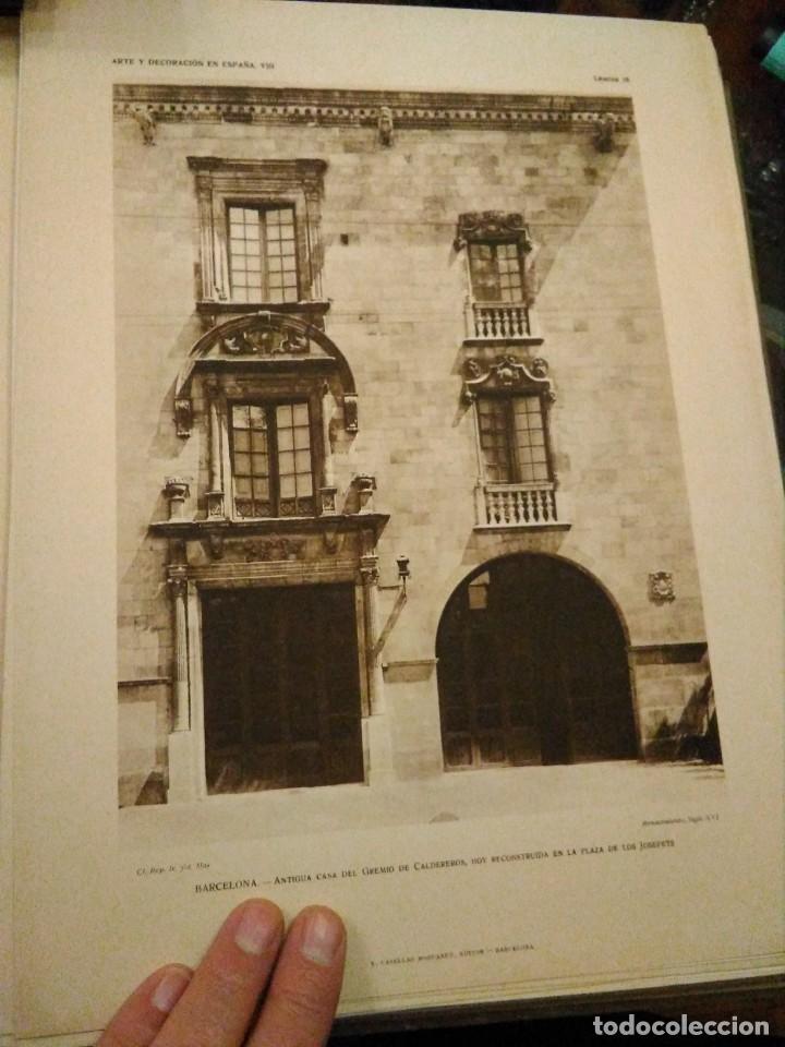 Art: Lamina arte y decoraci&oacute;n en Espa&ntilde;a 1925 , Barcelona Casa Gremio Caldereros