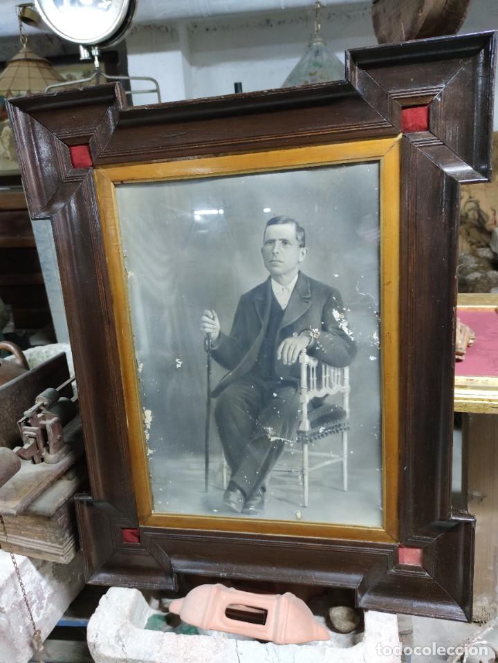 Kunst: Retrato antiguo &rdquo;Elegante Se&ntilde;or&rdquo; enmarcado