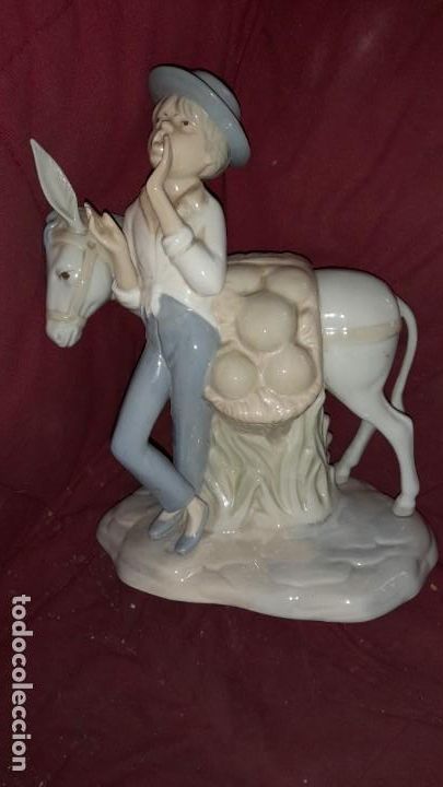 Art: ANTIGUA FIGURA NI&Ntilde;O CON BURRO PORCELANA MARCA MIQUEL REQUENA VALENCIA MADE IN SPAIN FALTA OREJA