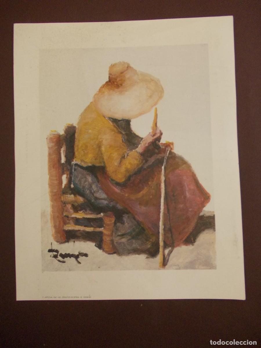 Arte: L&aacute;mina Japizua de mujer sentada sombrero enorme manos inquietas