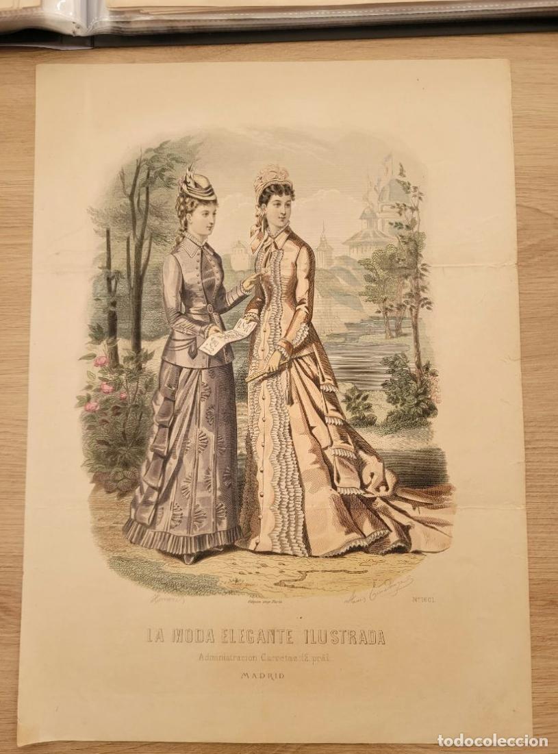 Arte: LAMINA ANTIGUA 1880 LA MODA ELEGANTE ILUSTRADA FIGURIN N 1601 LEYENDO CARTA 37.5X27cm MODA