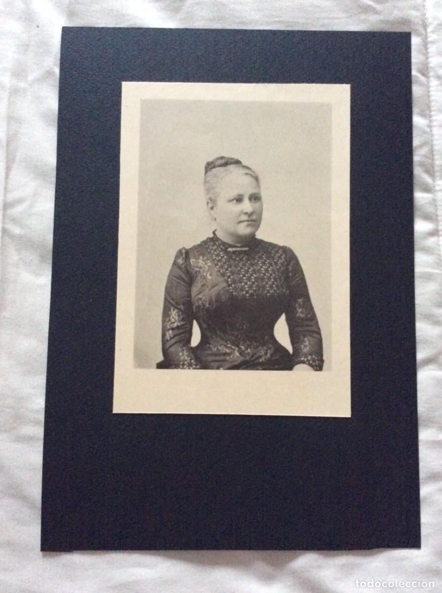 Arte: Raro Retrato em Fototipia (S&eacute;c. XIX) - D. In&aacute;cia Ang&eacute;lica de Matos Fernandes (&Eacute;vora)