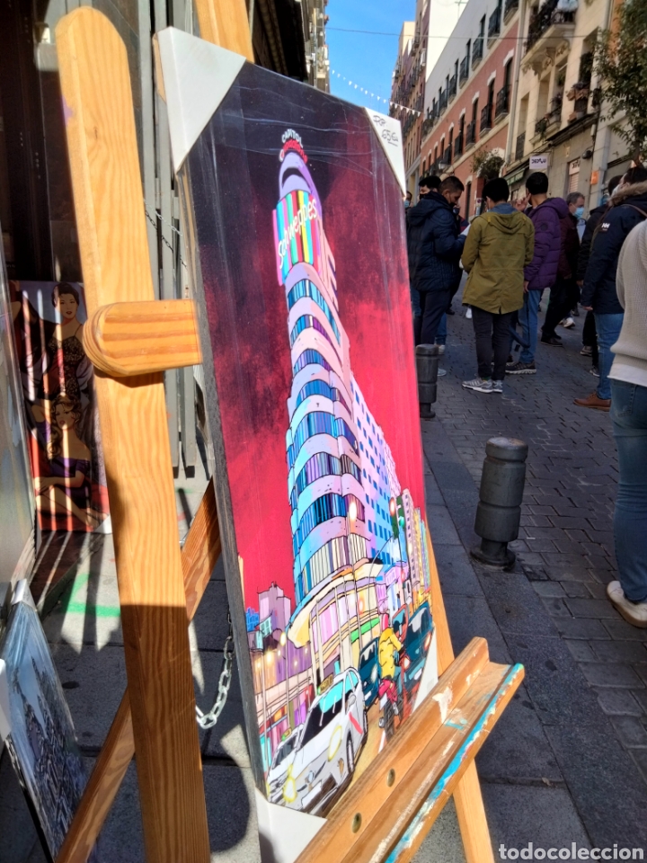 Arte: Cuadro de edificio capitol de Madrid estilo comic de Jose Alcal&aacute;. Litograf&iacute;a offset sobre tabla - Foto 2