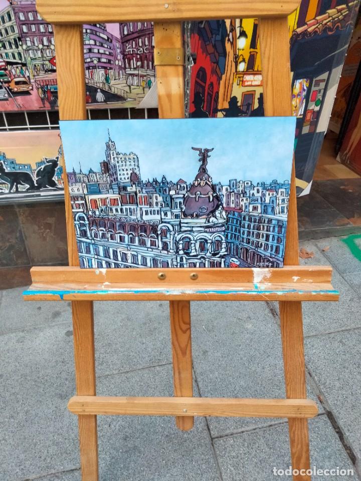 Arte: Cuadro de JOSE ALCALA Edificio Metropolis aereo Madrid tipo comic. Tabla texturizada de 40 x 28 cm. - Foto 4