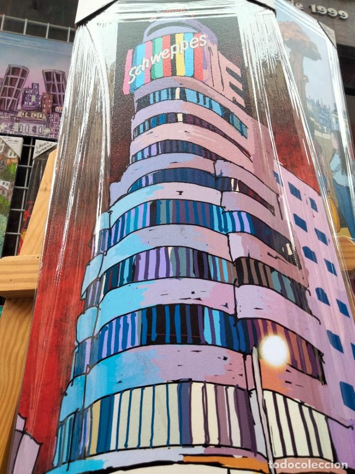 Arte: Cuadro de JOSE ALCALA Edificio Capitol de Madrid tipo comic. Tabla texturizada de 90 x 30 cm. - Foto 3