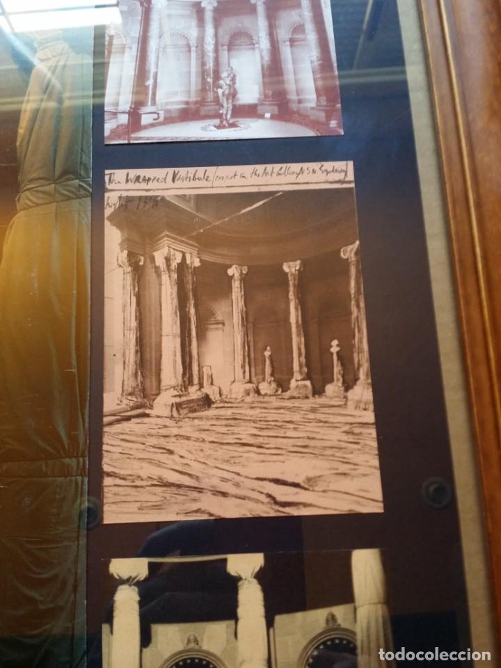 Arte: Christo y Jeanne Claude: Wrapped Vestibule, firmado, collage - Foto 13