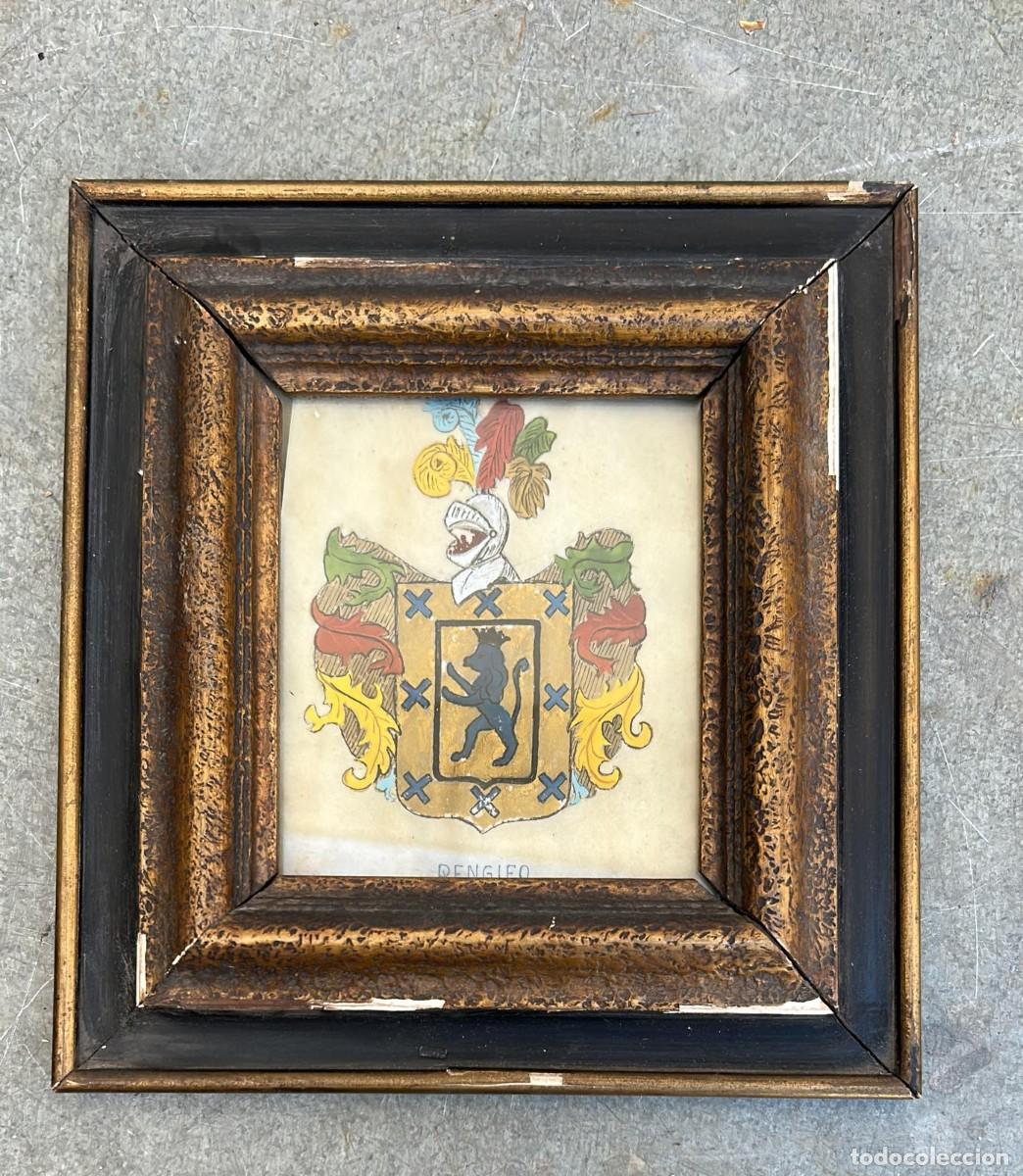 Arte: CUADRO PINTURA DE ESCUDO HERALDICO APELLIDO RENGIFO SOBRE PERGAMINO 25 X 23 CMS. 6 CMS MARCO