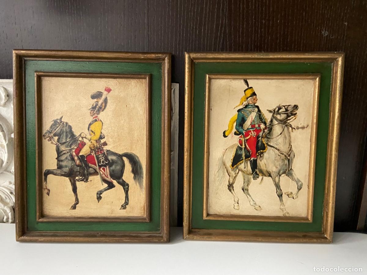 Arte: C-212-1. Pareja de litograf&iacute;as sobre madera. H&uacute;sares. Artesan&iacute;a Ouro. Spain. A&ntilde;os 70's.