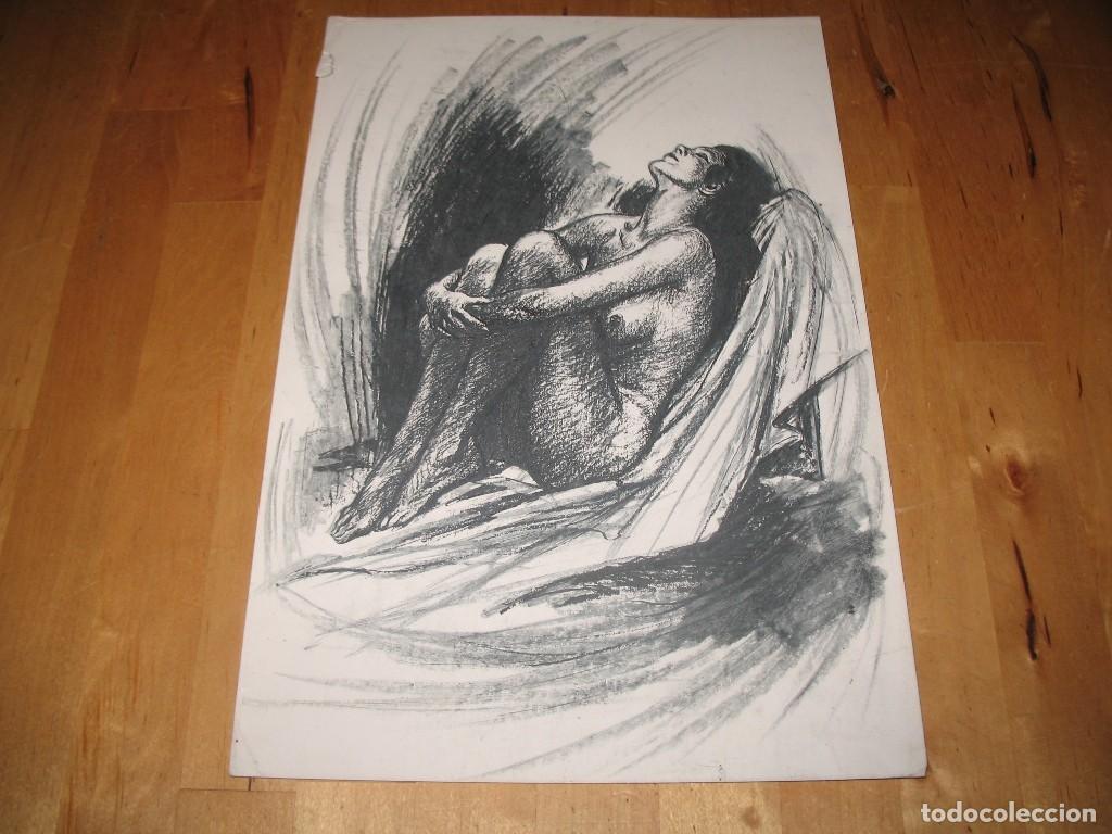 Arte: OBRA DE ARTE DESNUDO LITOGRAF&Iacute;A MUJER DESNUDA SENTADA CON LAS PIERNAS COGIDAS DIBUJO BLANCO Y NEGRO