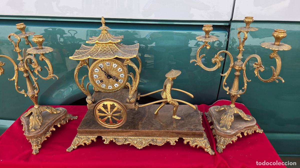 Arte: reloj de bronce con 2 candelabros - Foto 2
