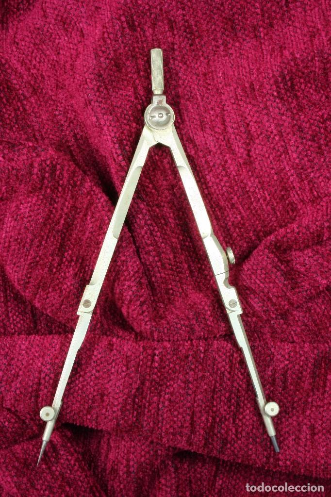 Arte: Comp&aacute;s con accesorio para l&aacute;piz. SXIX - Foto 1