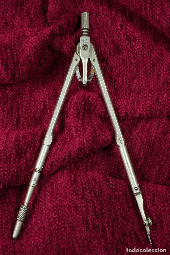 Arte: Comp&aacute;s con accesorio para l&aacute;piz. SXX - Foto 1