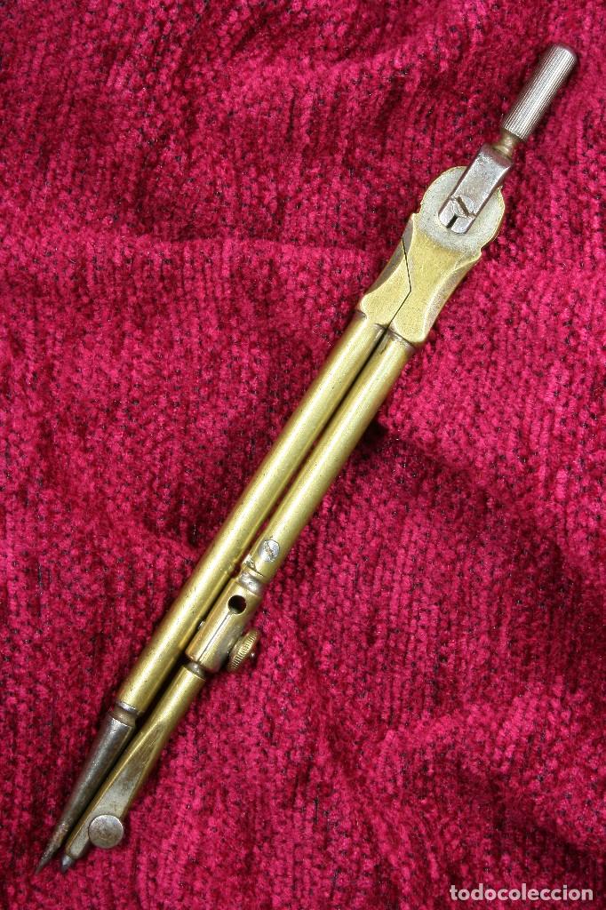 Arte: Comp&aacute;s con accesorio para l&aacute;piz. - Foto 3