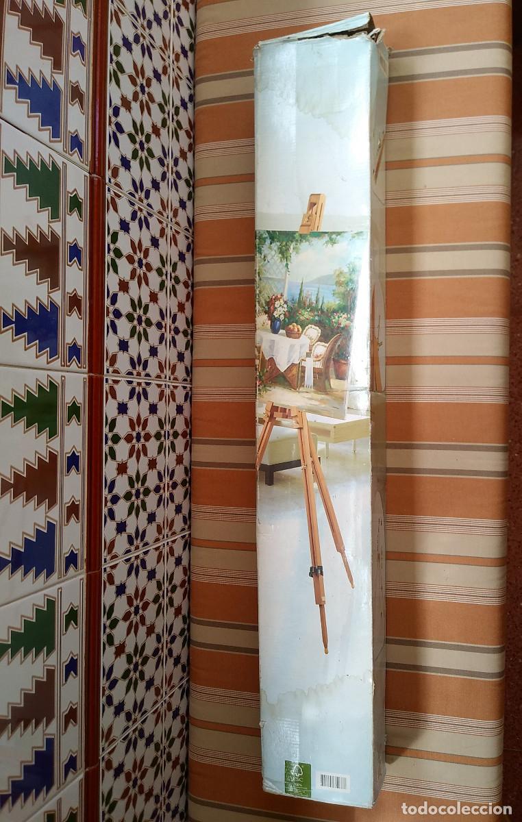Arte: CABALLETE DE PIE DE MADERA. - Foto 2
