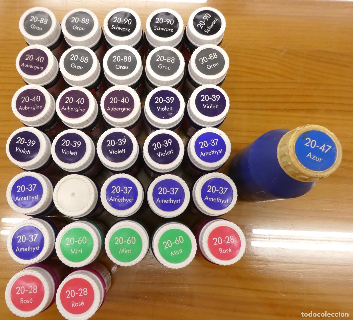 Art: 32 botes de pintura para tela de la marca Deka Permanent de 25 ml y 1 de 125 ml
