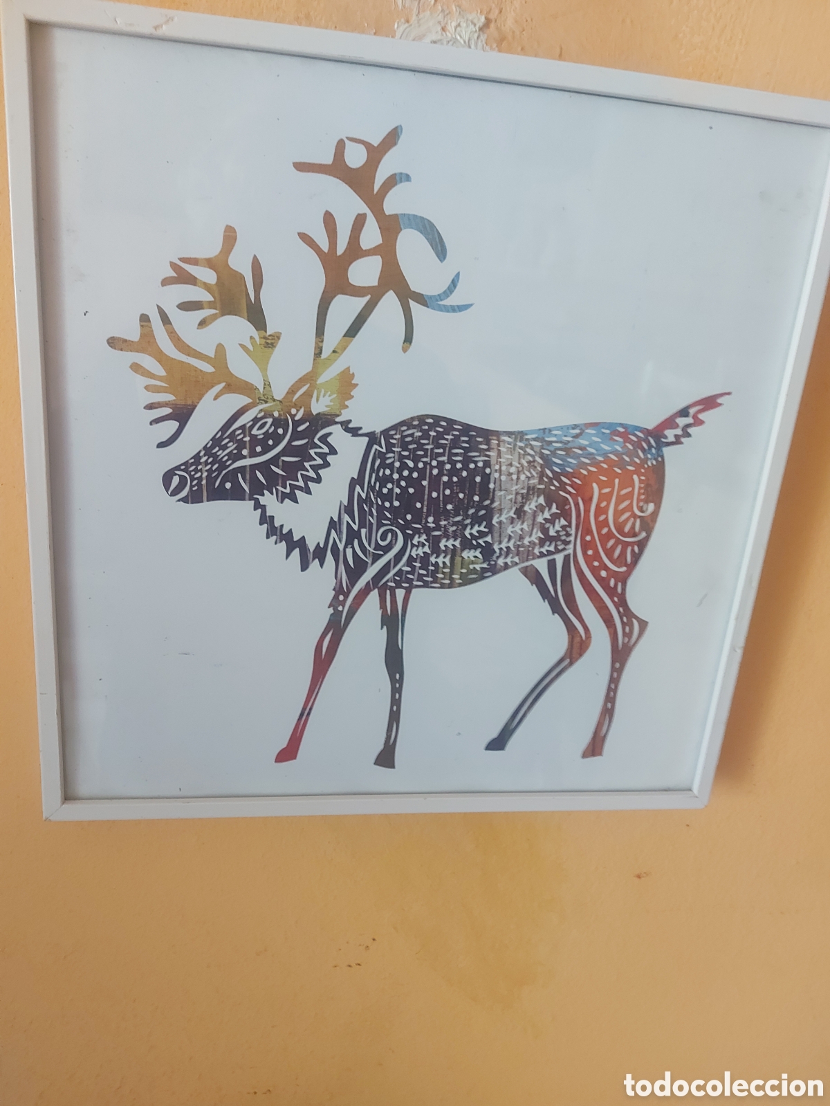 Arte: Ciervo pintado en dise&ntilde;o