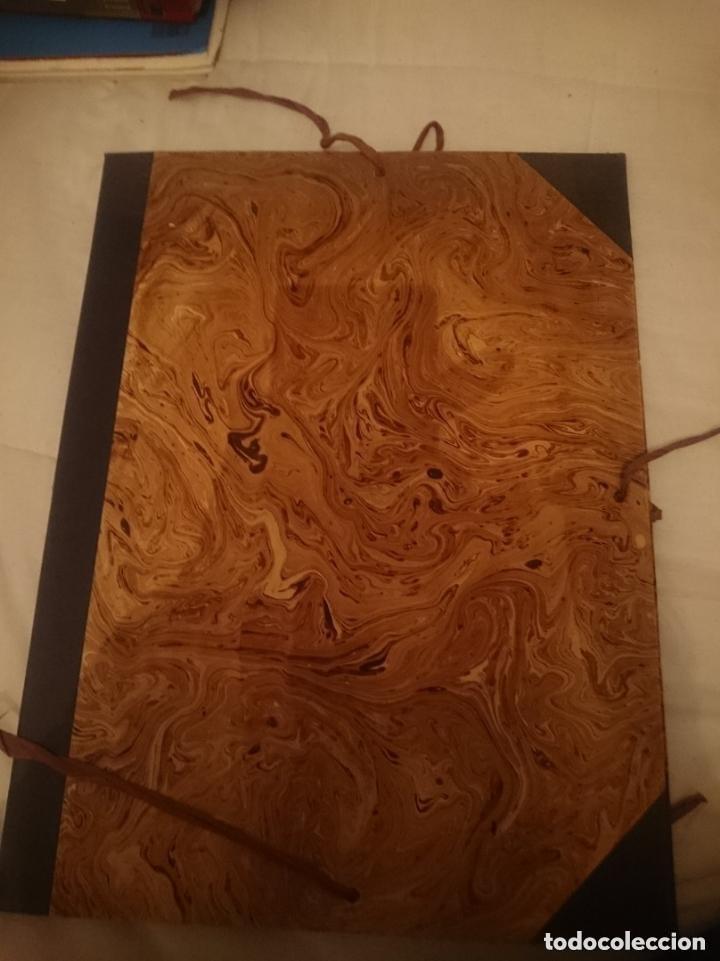 Arte: CARPETA PARA DIBUJO ARTISTICO - TAMA&Ntilde;O DINA 3 - LEER DETALLES . .Tiene una zona como medio rota