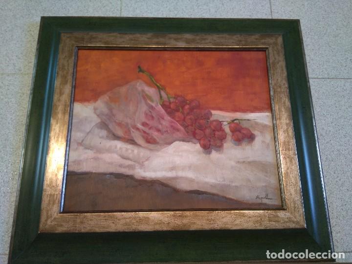 Arte: Plastic amb raims negres - Foto 1