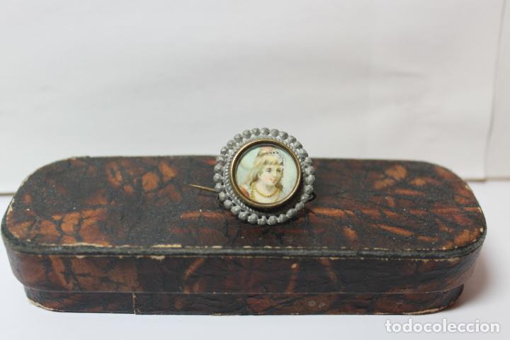 Arte: BROCHE CON MINIATURA PINTADA - Foto 2