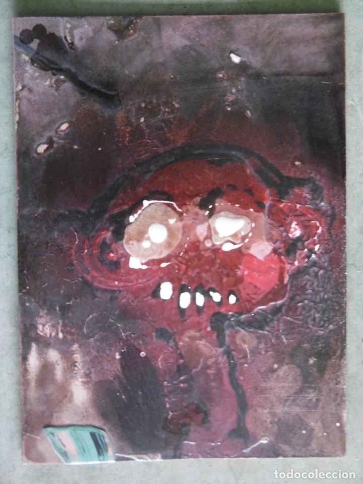 Arte: Zombie. Barnices sobre madera. - Foto 1