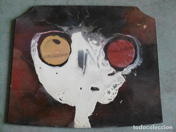 Arte: Zombie. Barnices sobre madera. - Foto 1