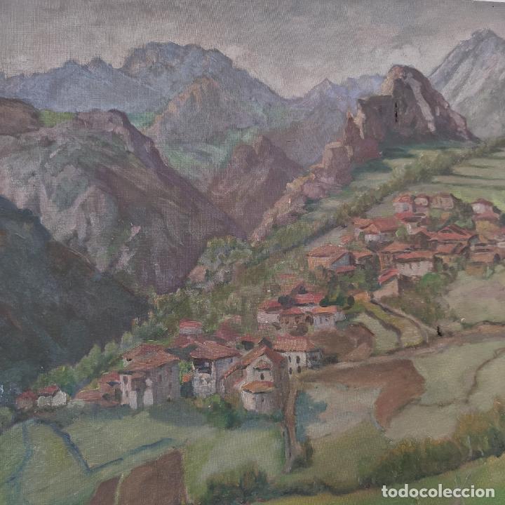 Arte: Paisaje de asturiano o gallego. Aldea al pie de la montaña. Oleo sobre lienzo . 65 x 54 cm.