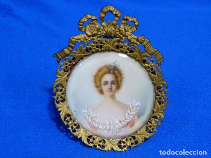 Arte: EXCELENTE &Oacute;LEO MINIATURA SOBRE MARFIL SEGURAMENTE. MARCO DE BRONCE. S. XIX.