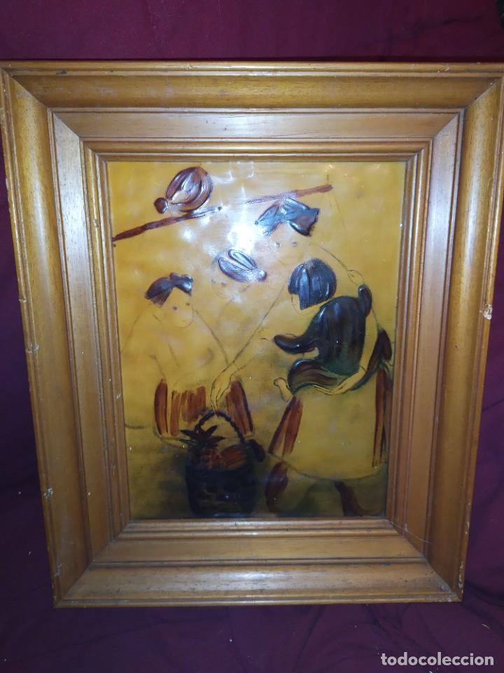 Arte: ANTIGUO CUADRO ESMALTADO? SOBRE TABLA ESCENA MUJERES &Eacute;TNICAS? RECOLECTANDO FRUTAS PRECIOSO