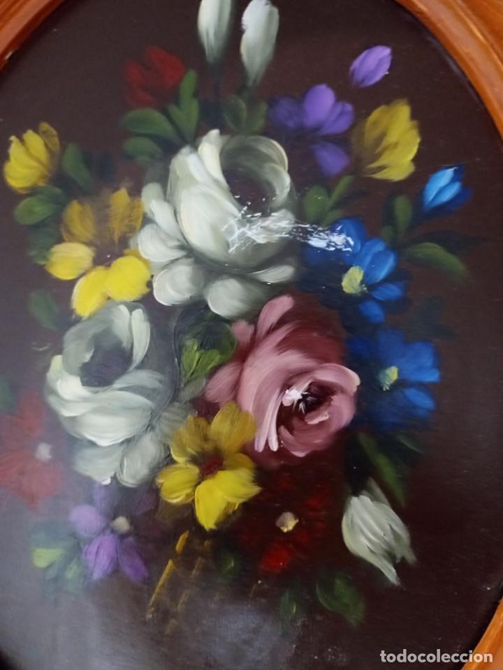 Arte: Bouquet de flores. &Oacute;leo sobre tablex. Formato ovalado - Foto 3