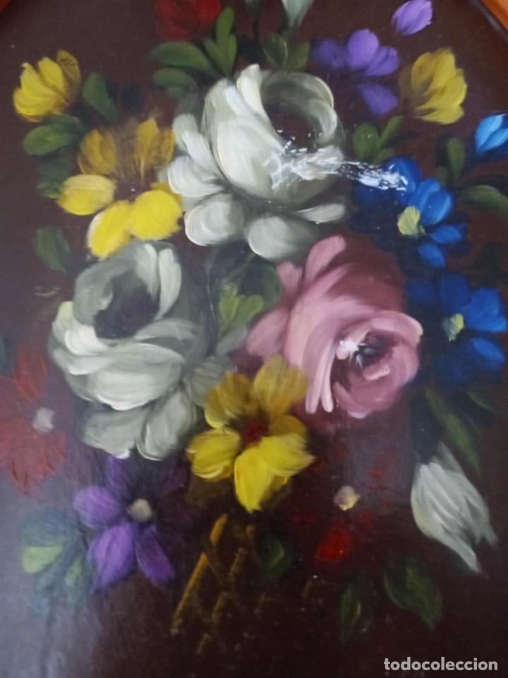 Arte: Bouquet de flores. &Oacute;leo sobre tablex. Formato ovalado - Foto 4