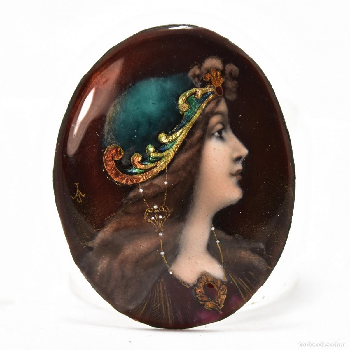 Arte: Portrait miniature sur porcelaine &eacute;maill&eacute;e jeune femme Art nouveau d&eacute;but Xx&egrave;me