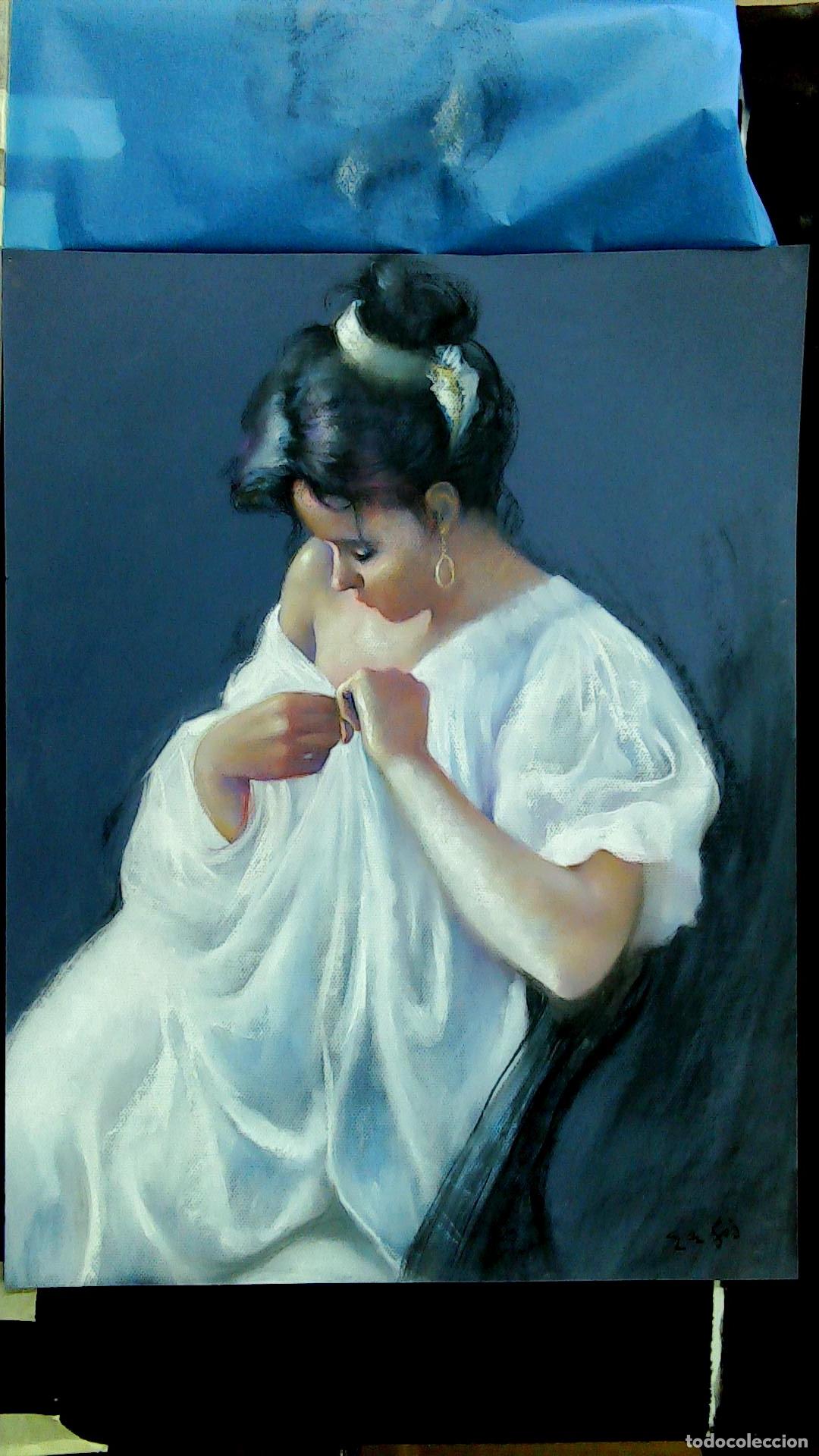 Arte: Enric Montserrat Foj - Mujer con vestido blanco - Pastel