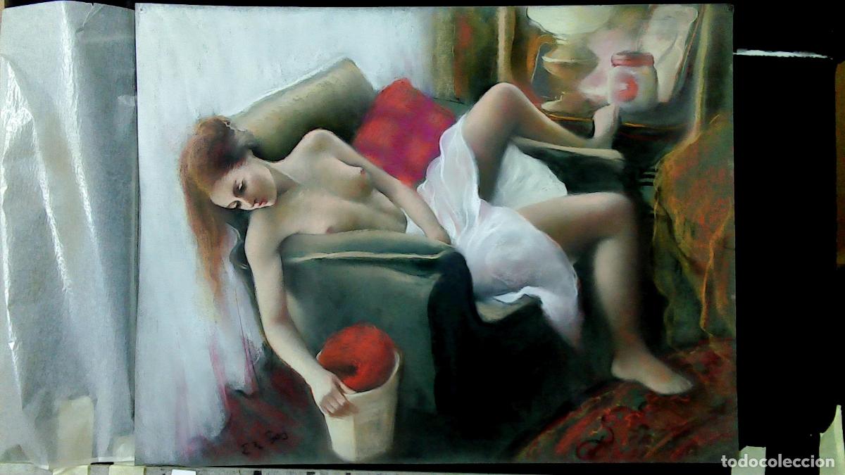 Arte: Enric Montserrat Foj - Mujer en descanso &iacute;ntimo - Pastel