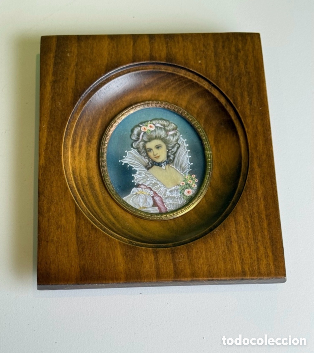 Arte: &Oacute;leo pintado a mano sobre marfil en miniatura. SXIX.