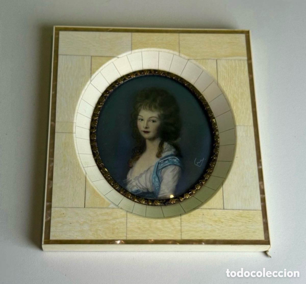 Arte: Miniatura &oacute;leo sobre marfil firmada. Retrato femenino. Siglo XIX