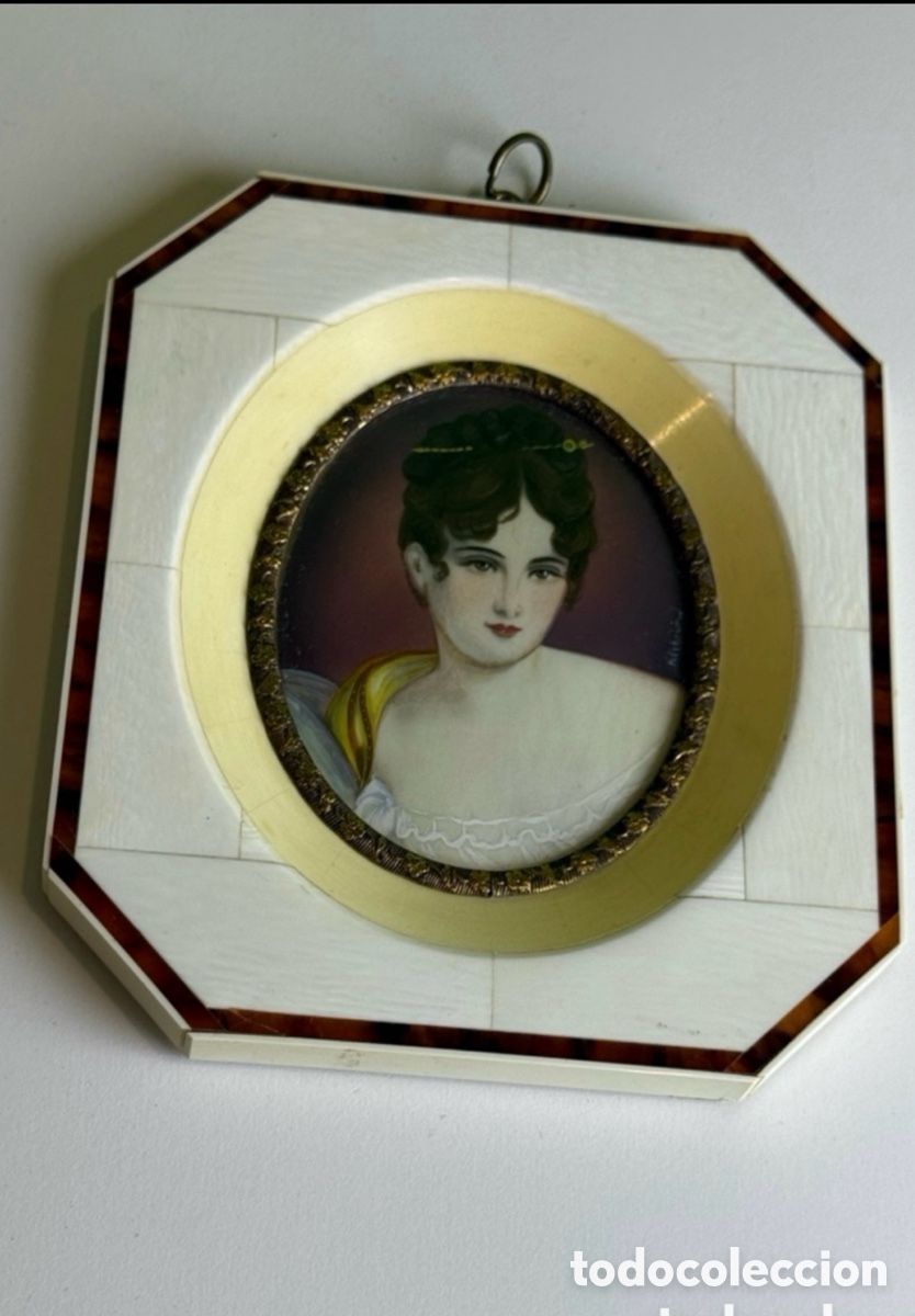 Arte: &Oacute;leo en miniatura sobre marfil firmado - Retrato femenino S. XIX - Marco de marfil - Bajo cristal
