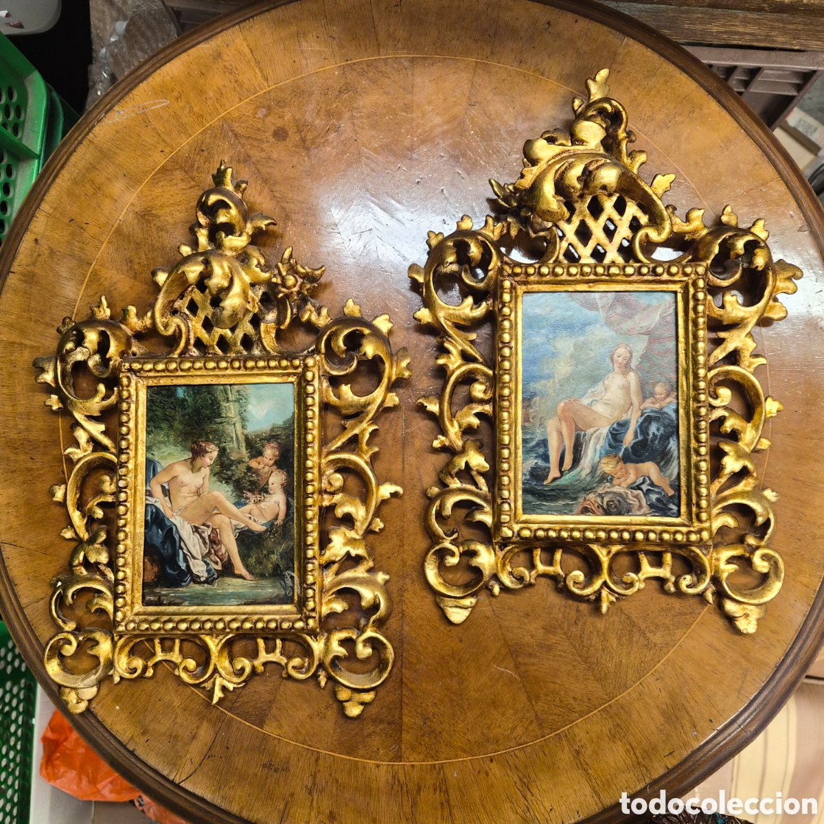 Arte: Pareja de &oacute;leos sobre tabla con marcos en madera dorada cornucopia Escenas mitol&oacute;gicas Siglo XIX