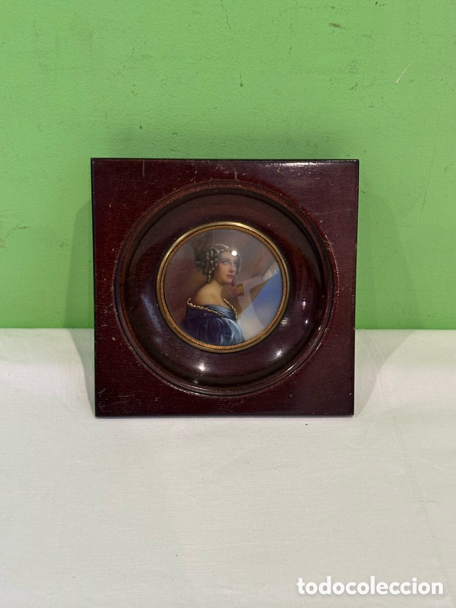Arte: &Oacute;leo en miniatura sobre marfil firmado - Retrato femenino S. XIX - Marco de marfil Bajo cristal