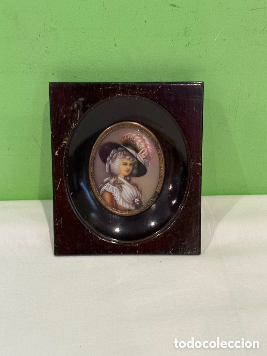 Arte: &Oacute;leo en miniatura sobre marfil firmado - Retrato femenino S. XIX - Marco de marfil Bajo cristal