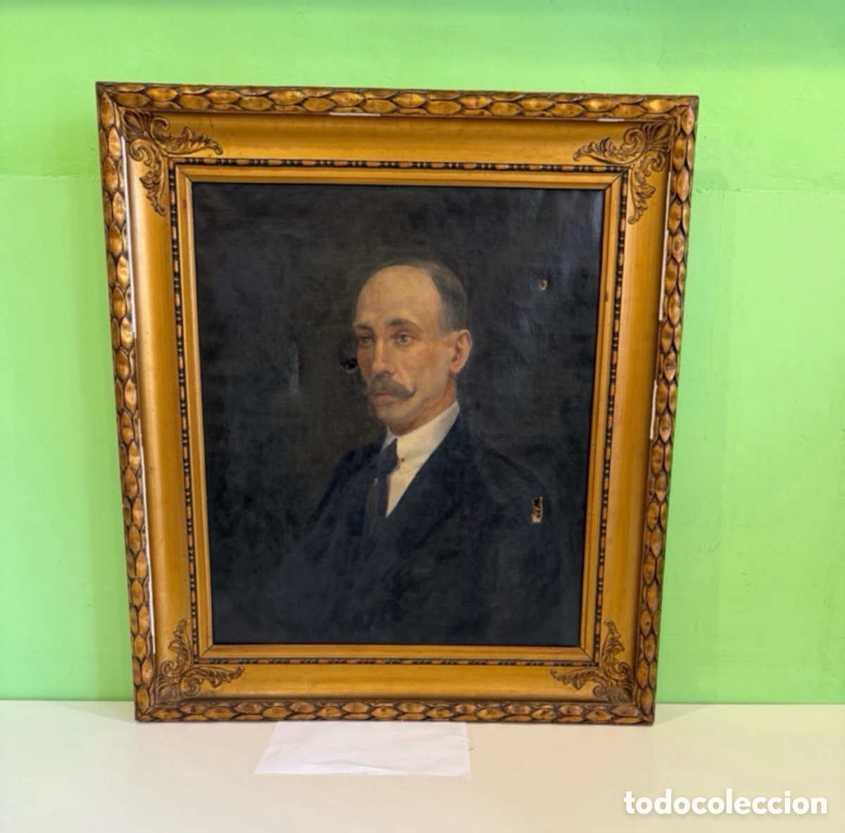 Arte: &Oacute;leo sobre lienzo antiguo. Retrato hombre SXIX. Medidas (70X60 cm).