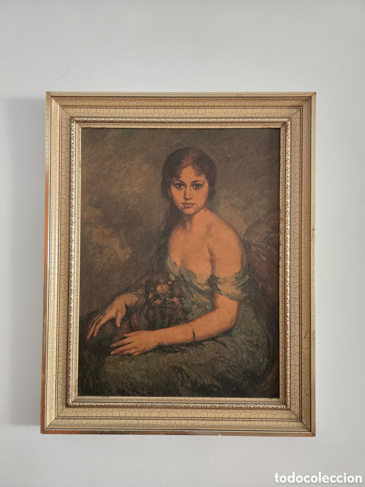 Arte: Pintura al &oacute;leo de una mujer con marco dorado