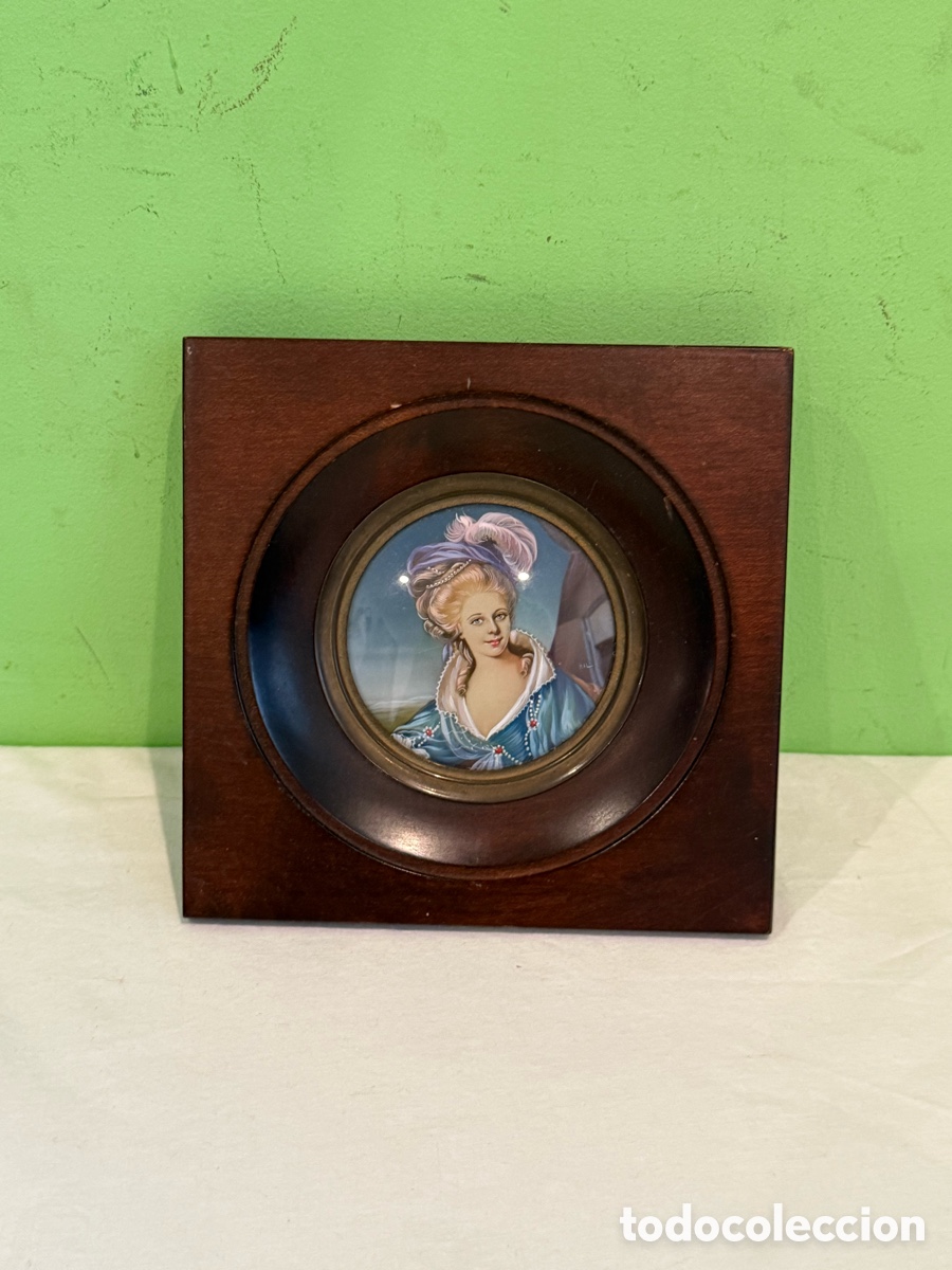 Arte: Miniatura retrato de dama francesa siglo XIX pintura sobre marfil firmada marco de madera &eacute;poca