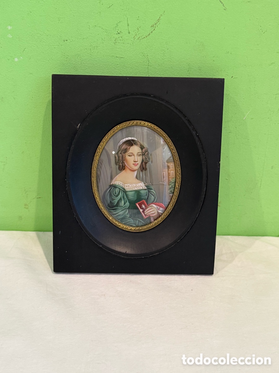 Arte: Miniatura retrato de dama francesa siglo XIX pintura sobre marfil marco madera negro &eacute;poca